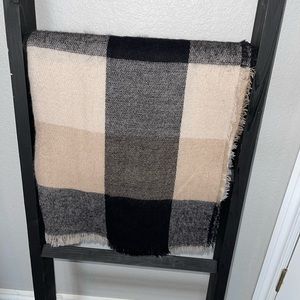 Old Navy Blanket Scarf OSFA